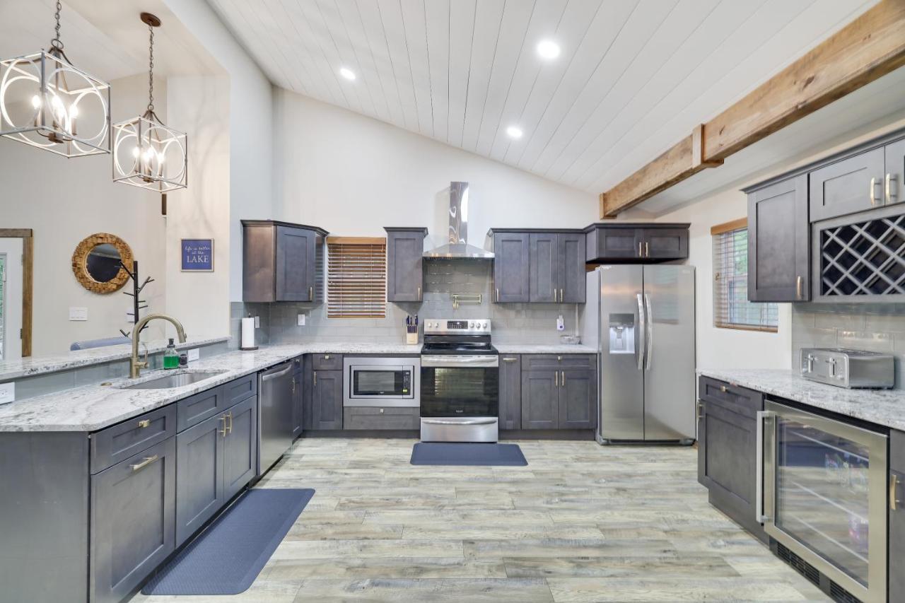 Whiskey Pines Retreat! Single Level Home, Outdoor Firepit, Ac, Bbq! Sleeps 9 In Lake Harmony! 外观 照片
