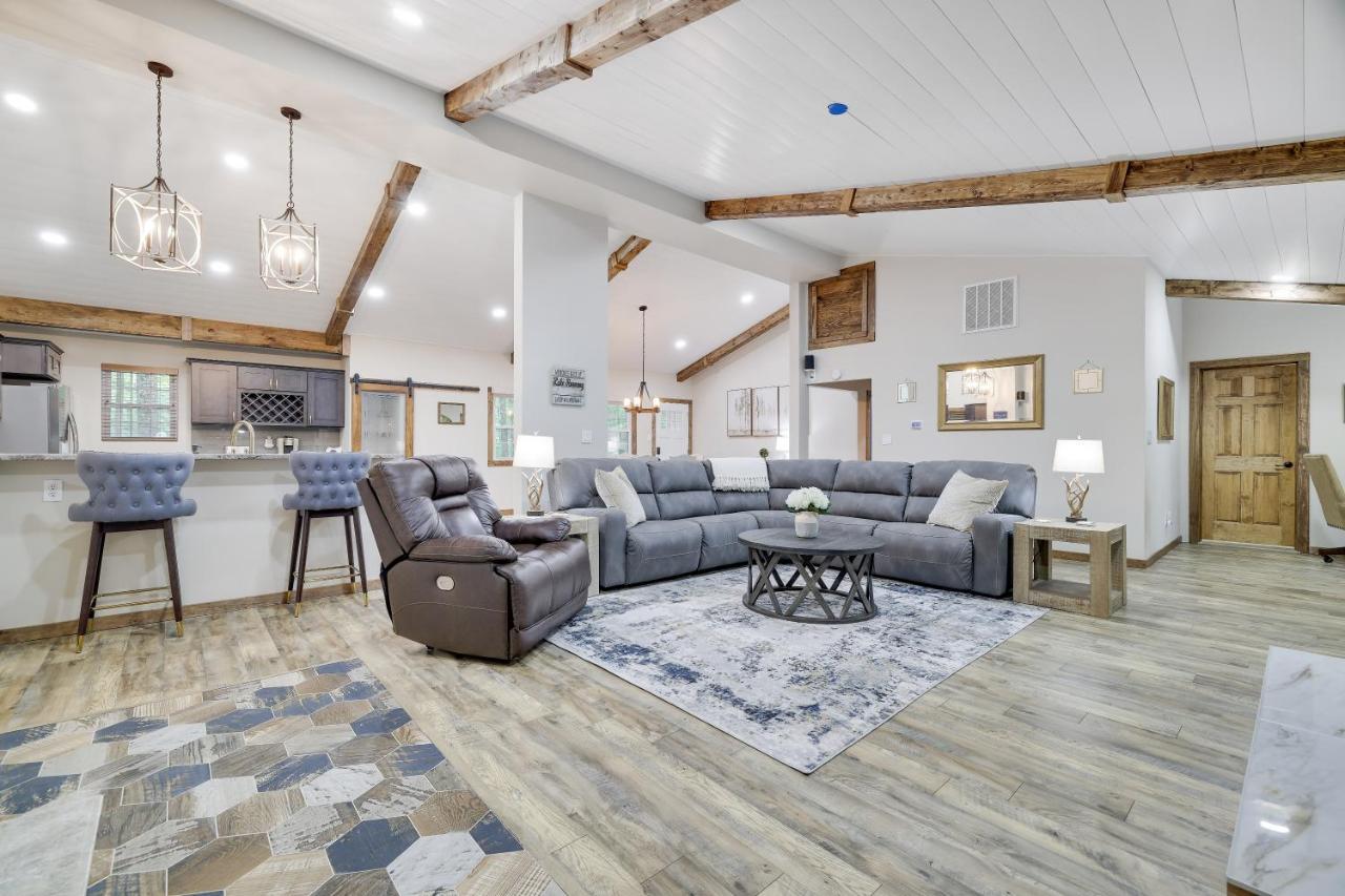 Whiskey Pines Retreat! Single Level Home, Outdoor Firepit, Ac, Bbq! Sleeps 9 In Lake Harmony! 外观 照片