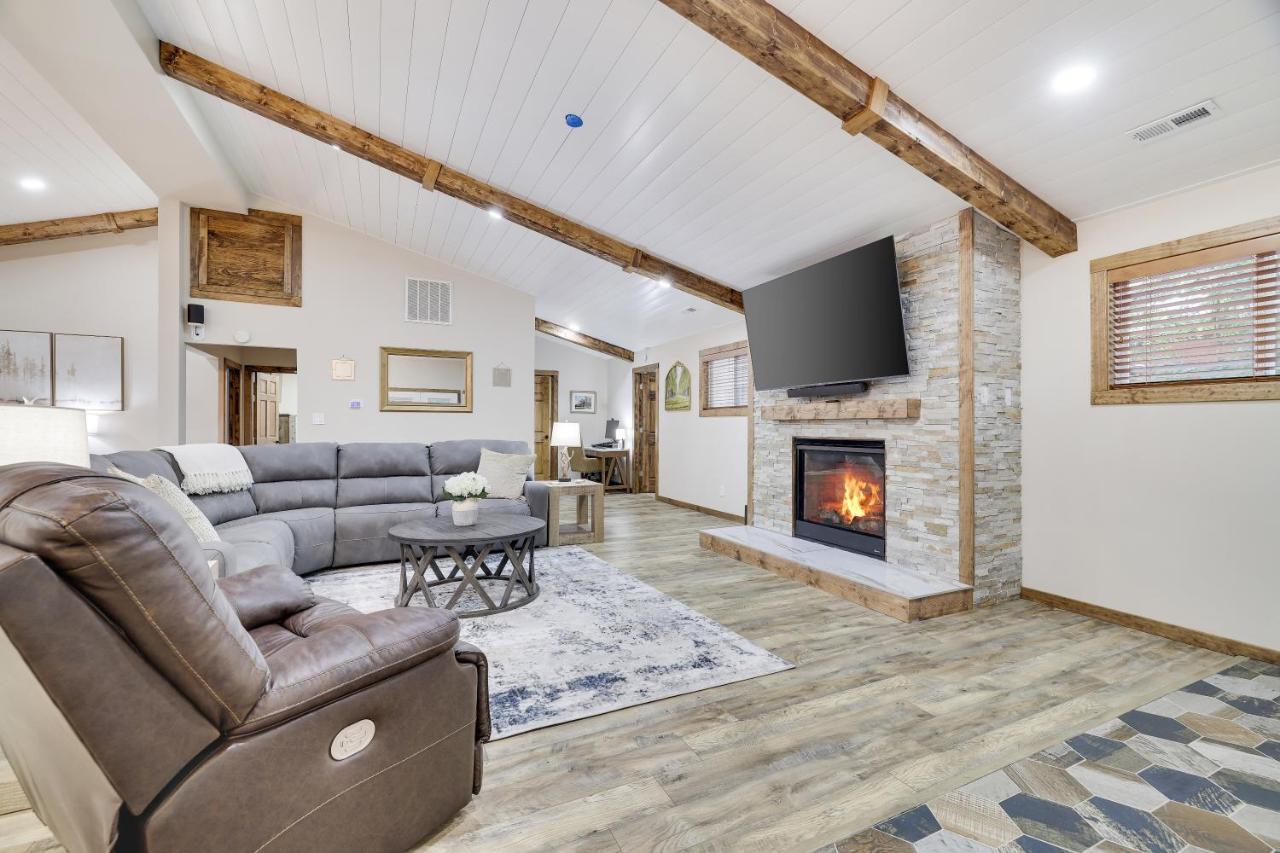 Whiskey Pines Retreat! Single Level Home, Outdoor Firepit, Ac, Bbq! Sleeps 9 In Lake Harmony! 外观 照片